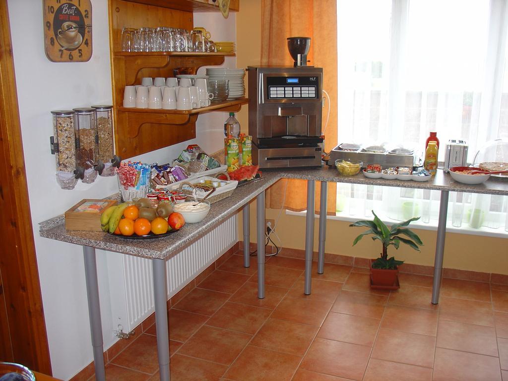 ז'ינדריצ'וב הרדק Wellness Penzion Palice מראה חיצוני תמונה
